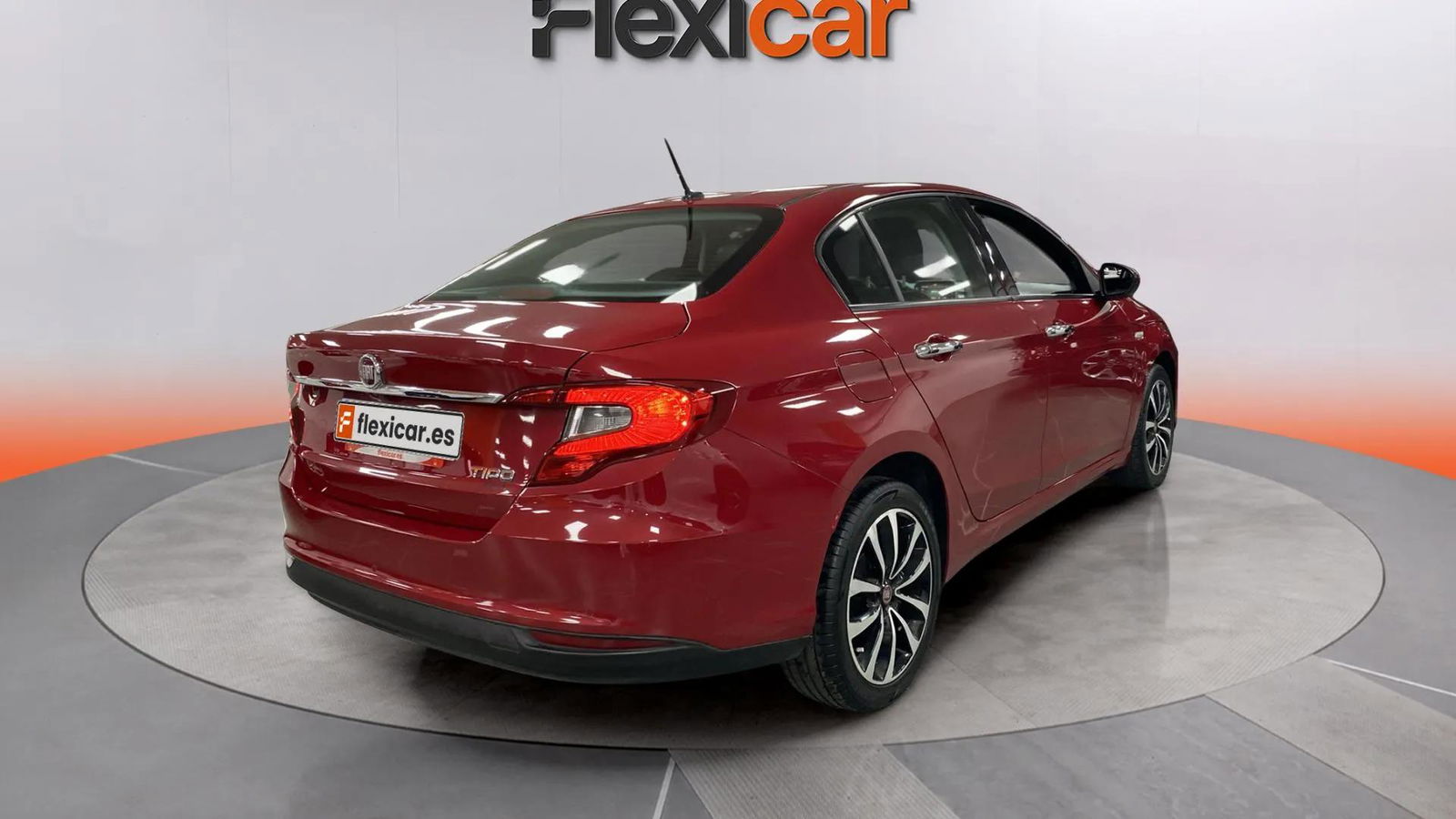 https://cdn-flexicar.caraffinity.it/public_appraisal_images_pro/images/stock/184596/B9PvJo1Cdv__001 (3).jpg